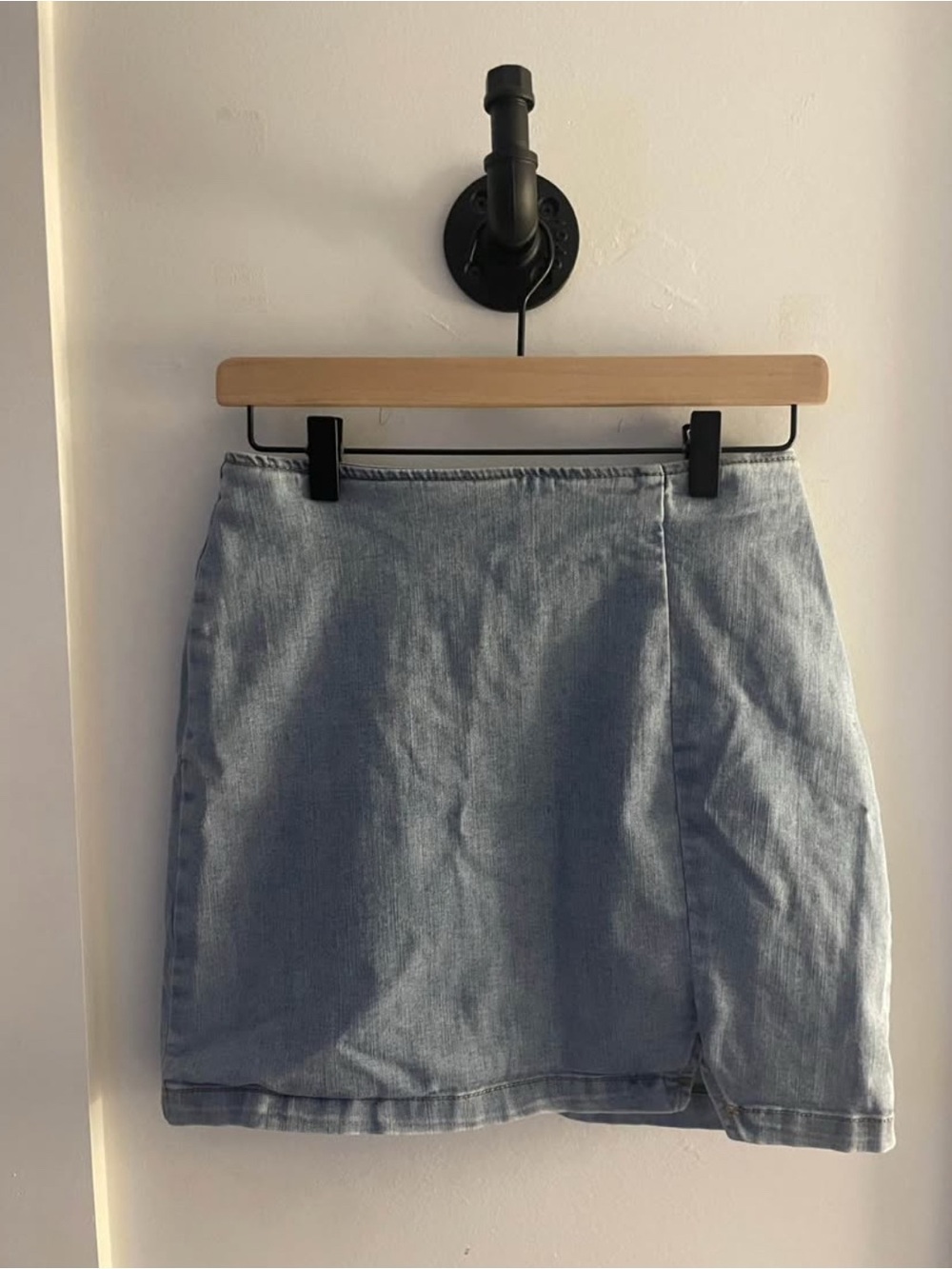 WOMENS SIZE 2 JEAN SKIRT